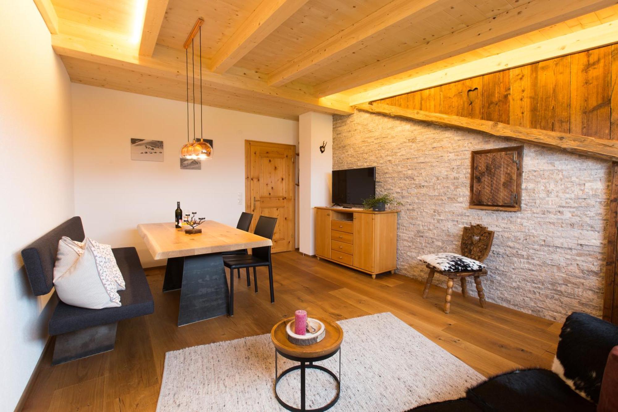 Apartment Wiesenhof - Natur & Weitblick Ueber Innsbruck - Ladestation Fuer Elektroautos Værelse billede
